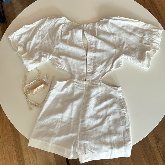 Vix White Tanya Romper - Picture 2 of 4